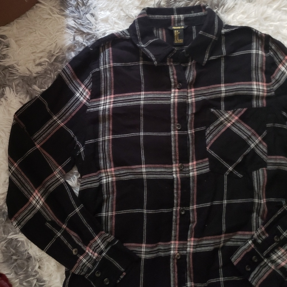 Forever 21 Black and White Plaid Button Down Shirt